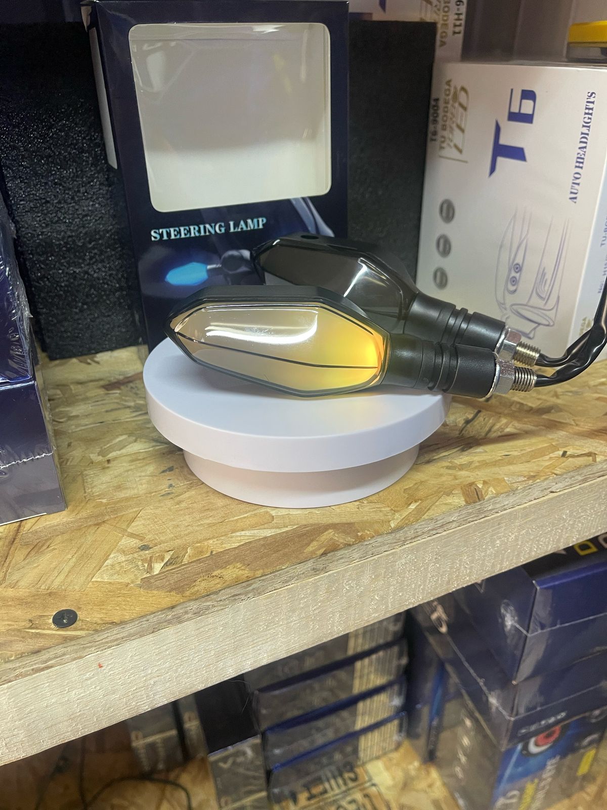 PAR DE DIRECCIONALES RGB